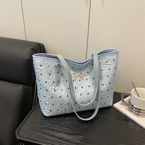 Sac Fourre-tout Femme Grande Capacité Imprimé Nœuds Tissu Matelassé Sac à Bandoulière Mode Street Style Sac à Main Quotidien