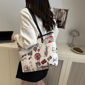 Sac fourre-tout blanc avec illustrations colorées de Hong Kong et anses noires de ville