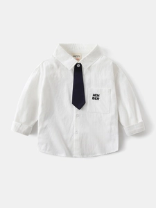 Camicia classica bianca a maniche lunghe da bambino con cravatta rimovibile e ricamo sul taschino