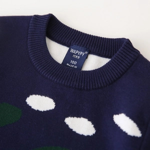 Jersey de punto para niños azul marino con diseño de nubes y cuello de canalé