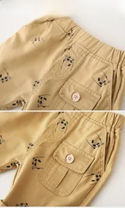 Details der Kinder-Baumwollshorts mit elastischem Bund und süßem Panda-Musterprint