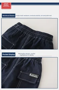 Détail de short bleu marine pour garçon avec taille élastique et poche cargo à rabat