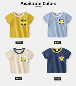 Détail de t-shirts en coton pour garçons en quatre couleurs avec poche lion et col rond