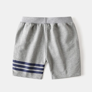 Short de sport gris pour garçons avec taille élastique et rayures bleu marine
