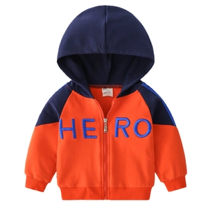 Jungen Kapuzenjacke in Marine und Orange mit HERO-Stickerei und gerippten Bündchen