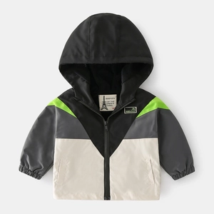 Veste Coupe-vent à Capuche pour Garçons Bloc de Couleur Impression de Lettres Doublée de Polaire Épaissie Extérieur Décontracté Vêtements d'Extérieur Enfant Manteau Sportif