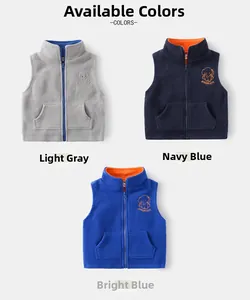 Détails de gilets en polaire avec motifs d'éléphant brodés et fermetures éclair