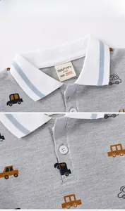 Détail du polo gris avec imprimé voitures et col rayé pour enfants et garçons