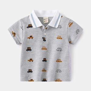 Polo gris pour enfants avec imprimés voitures et col blanc rayé contrasté