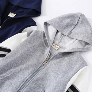 Sweatshirts à capuche zippés pour garçons en bleu marine et gris avec manches rayées