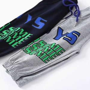 Pantalon de sport enfant bleu et gris avec imprimé lettre et taille élastique à cordon
