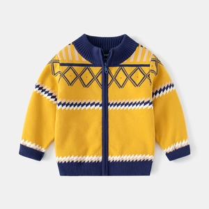 Gilet zippé en tricot jaune pour garçon avec motifs géométriques et bords côtelés