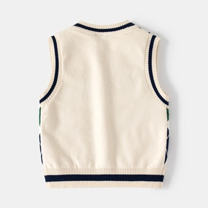 Gilet in maglia per bambini color crema con scollo a V e motivi a rombi sul retro