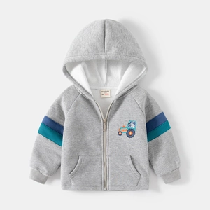 Sweat à capuche enfant doublé polaire avec broderie tracteur et rayures