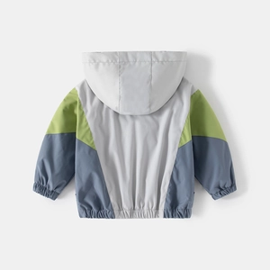 Veste à capuche enfant avec blocs de couleurs, doublure polaire et poignets élastiques 2024