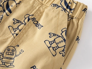 Détail du short enfant en coton à motif robot avec taille élastique et poches latérales