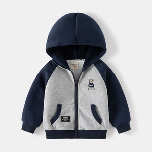 Boys Hooded Zipper Jacket Contrast Color Raglan Sleeve Embroidery Bear Thickened Fleece Outerwear Autumn Winter Kids Warm Coat