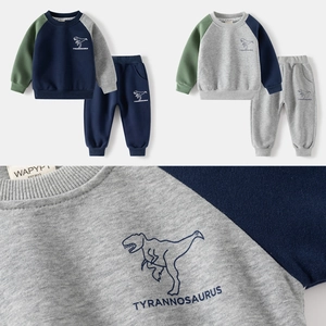 Boys dinosaur print long sleeve tracksuit set with color-block sweatshirt and pants