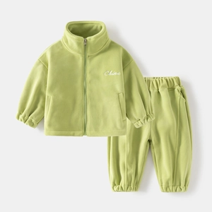 Fleece children's two-piece set in avocado green featuring China embroidery and zip jacket