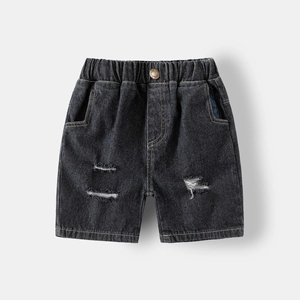 Short en jean noir pour garçon avec taille élastique et détails déchirés tendance mode