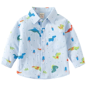 Camicia da bambino in cotone azzurro con stampe di dinosauri colorati e bottoni bianchi