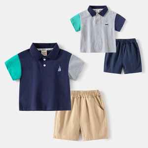 Set di Abbigliamento 2 Pezzi Estate per Bambini Ragazzi Polo a Maniche Corte Color Block e Pantaloncini in Misto Cotone con Ricamo a Vela