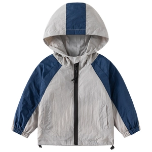 Lightweight color-block hooded windbreaker jacket for boys with zipper and drawstrings