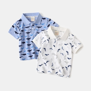 Polo à manches courtes pour enfants avec imprimé baleines en blanc et bleu clair coton