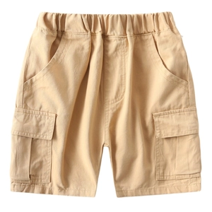 Pantaloncini cargo kaki da bambino con elastico in vita e tasche laterali estive