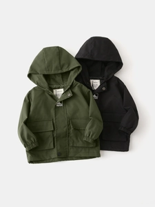 Kids hooded windbreaker jacket with large pockets in army green and black colors
