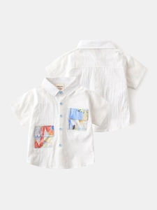 Short-sleeve white cotton shirt for boys with colorful oil painting style pockets