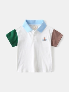 Polo à manches courtes pour garçon avec manches contrastées et broderie de chien