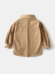 Vue arrière de chemise à manches longues pour garçons en coton kaki style décontracté