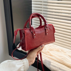 Retro PU Leather Pillow Crossbody Bag For Women Chic Stitching Handbag With Rivets And Adjustable Shoulder Strap Small Square Bag