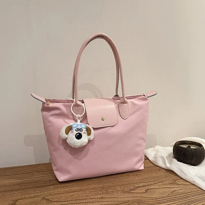 Sac Fourre-tout de Mode Coréenne en Tissu Oxford pour Femmes Grande Capacité Sac à Épaule Avec Pendentif en Peluche Sac à Main Quotidien