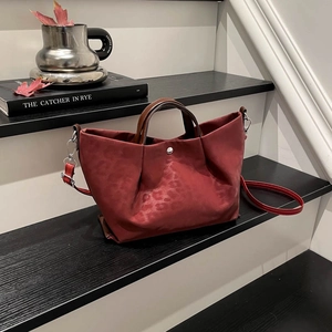 Women Leopard Print PU Leather Crossbody Bag Sophisticated Pleated Shoulder Bag Trendy Evening Tote Bag For Daily Fashion Travel