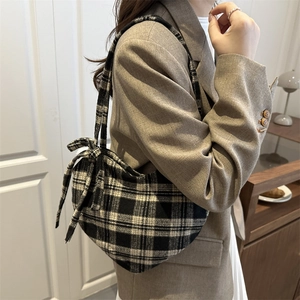 Grand sac cabas à carreaux noir et blanc avec nœud décoratif pour femme en hiver
