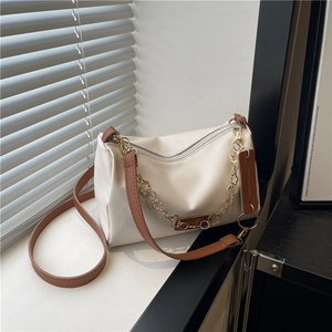 Sac Bandoulière Boston en Cuir PU pour Femme à la Mode Avec Chaîne Dorée Florale Sac à Épaule Polyvalent Pour le Quotidien