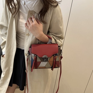 Retro patchwork square bag with crocodile texture and vintage metal lock shoulder strap