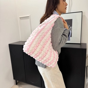 Pink and white popcorn fabric tote bag with spacious pleated shoulder strap design