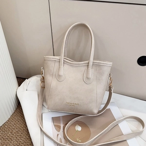 Sac Seau en Cuir PU pour Femmes Petit Sac Bandoulière Carré avec Imprimé Lettres et Bandoulière Réglable
