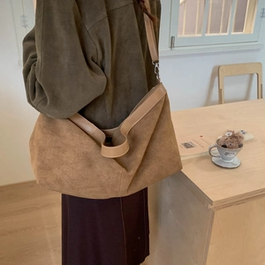 Retro brown suede large capacity shoulder tote bag in minimalist crescent shape for women