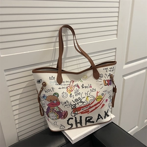 Sac Fourre-tout en Cuir PU Imprimé Ours Graffiti Grande Capacité Sac à Épaule Street Fashion pour Femmes Trajet École Travail