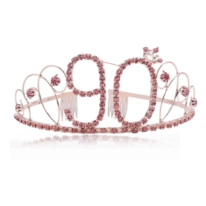 Dettaglio della corona 90° compleanno oro rosa con strass rosa e pettini per capelli