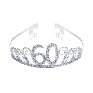 Détail de la couronne d'anniversaire argentée avec strass scintillants et le chiffre 60