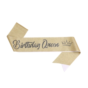 Écharpe dorée scintillante Birthday Queen avec couronnes pour fête d'anniversaire femme
