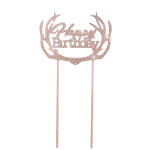 Detail von roségoldenem Happy Birthday Tortenstecker mit Strass und Geweih-Design