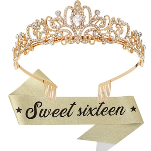 Set de Sweet Sixteen con corona de strass dorados y banda de purpurina para cumpleaños