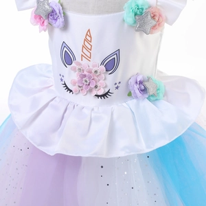 Abito da principessa unicorno per bambine con gonna in tulle e corpetto con paillettes