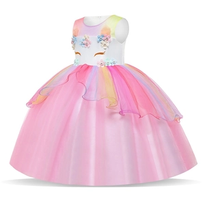 Abito da principessa unicorno rosa per bambine con fiori 3D e spalline in tulle arcobaleno